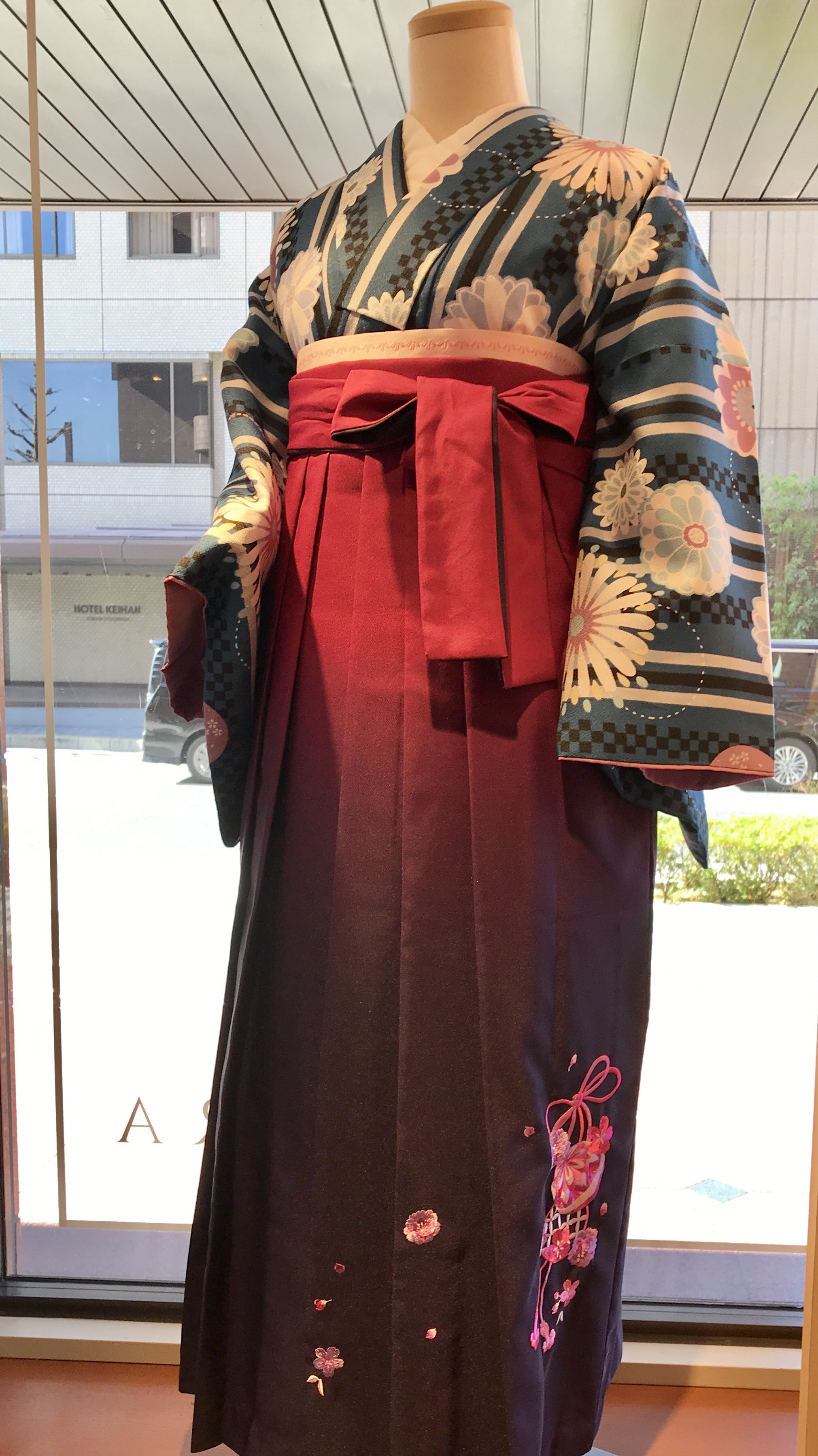 卒業式　ご予約受付中!!