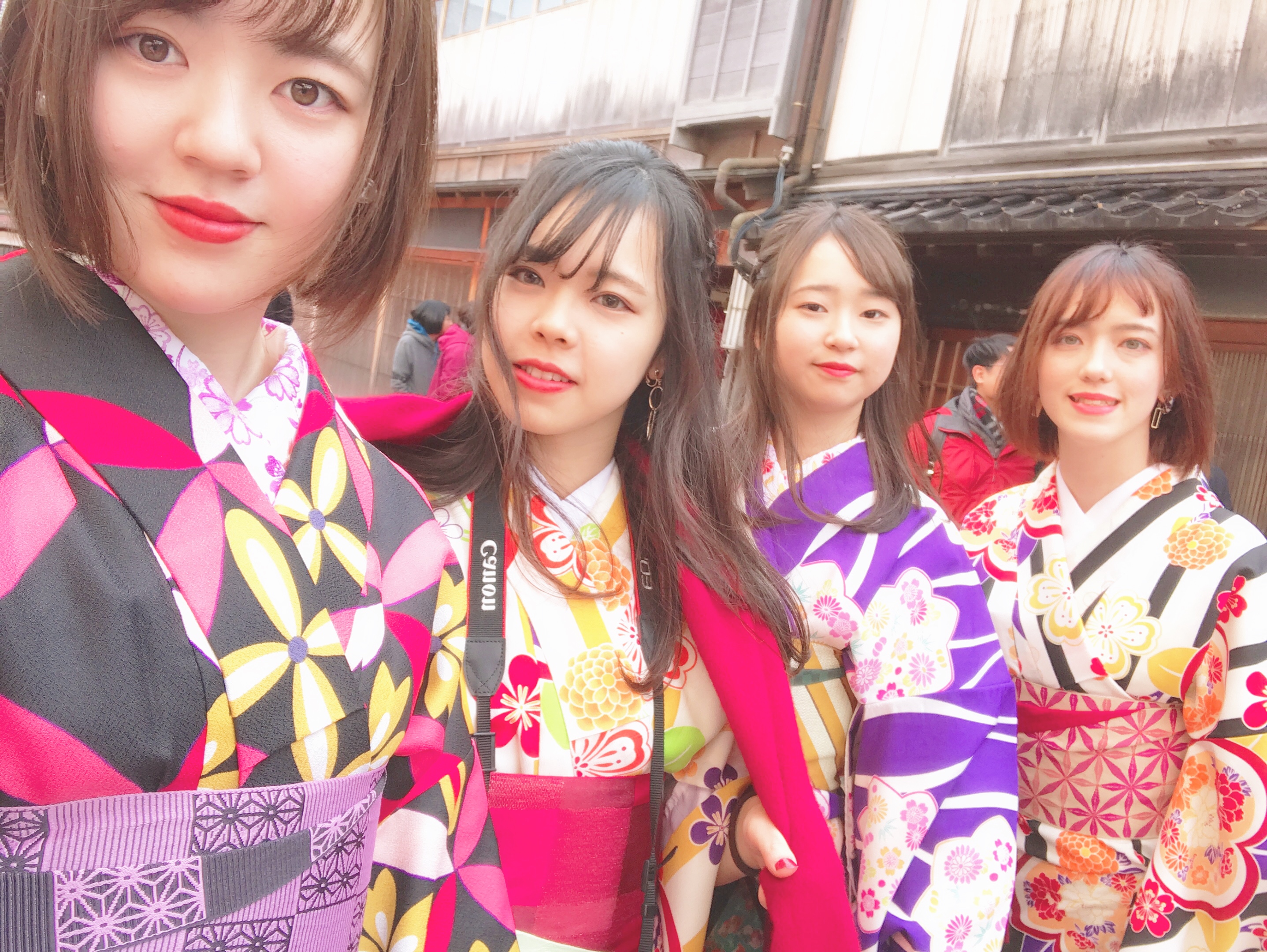 可愛い4人組\( ˆoˆ )/
