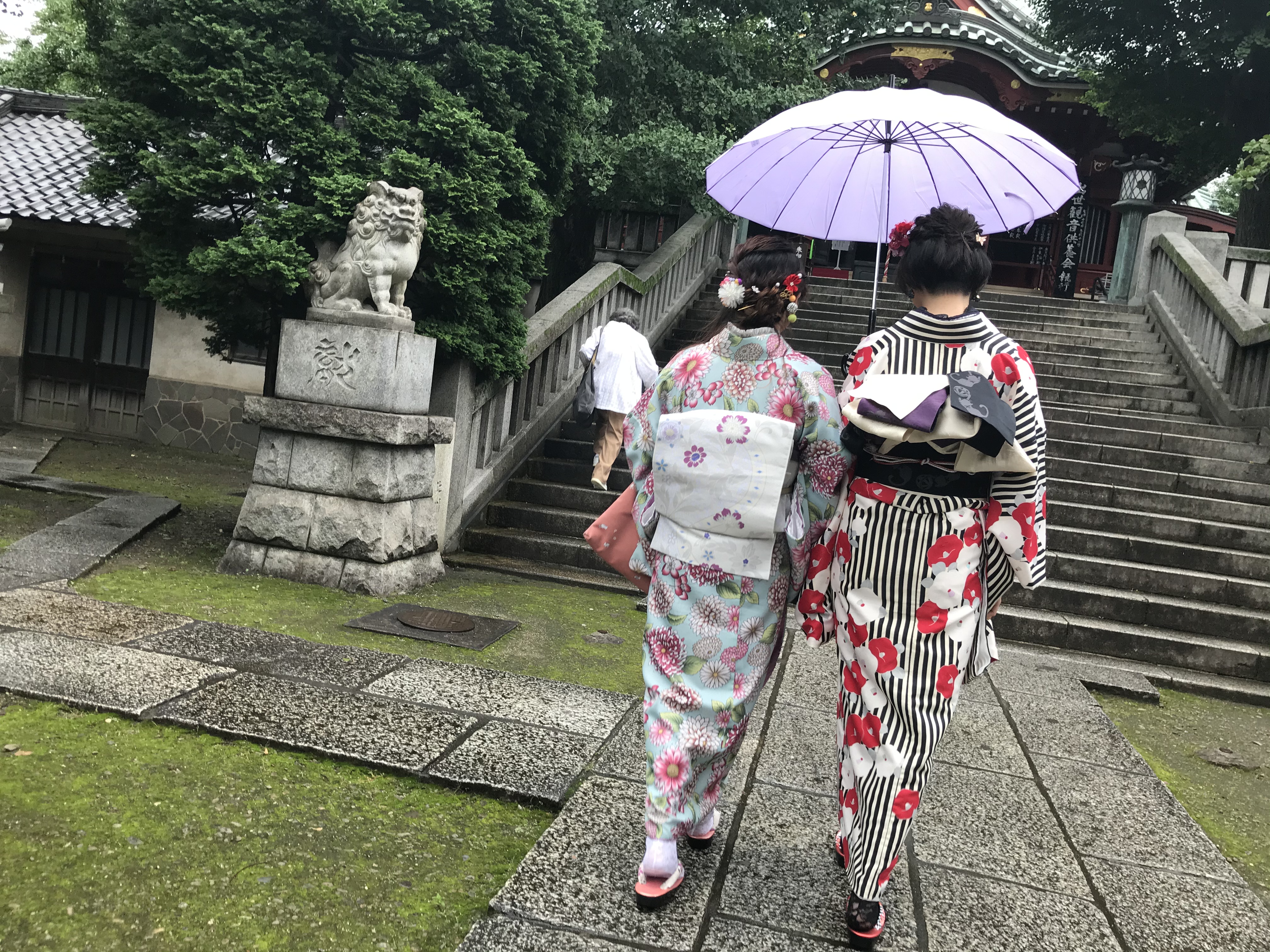 雨の日は傘のお貸し出しもあります★