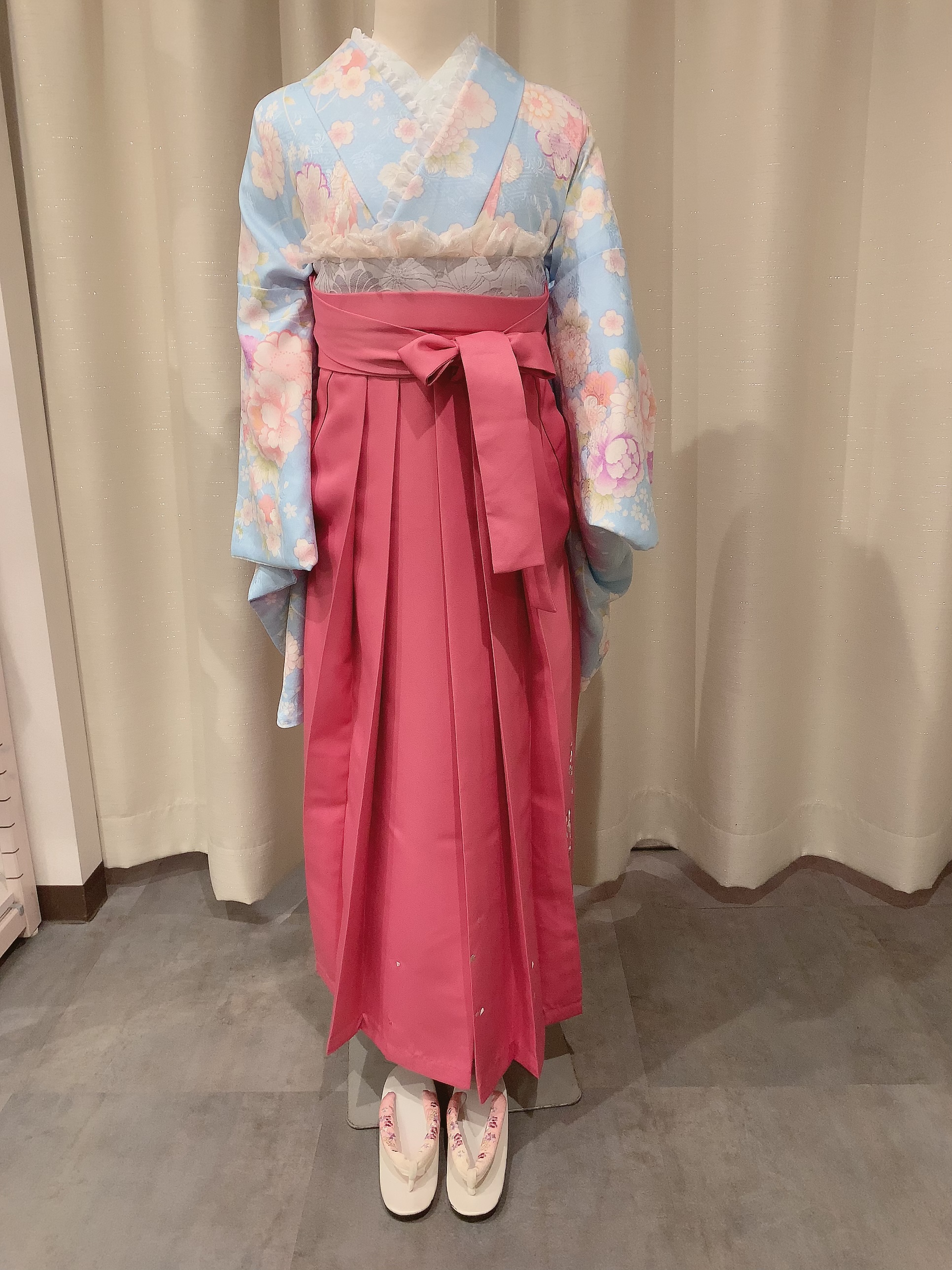 2021年卒業式に大人気のレトロモダンのコーデ!!